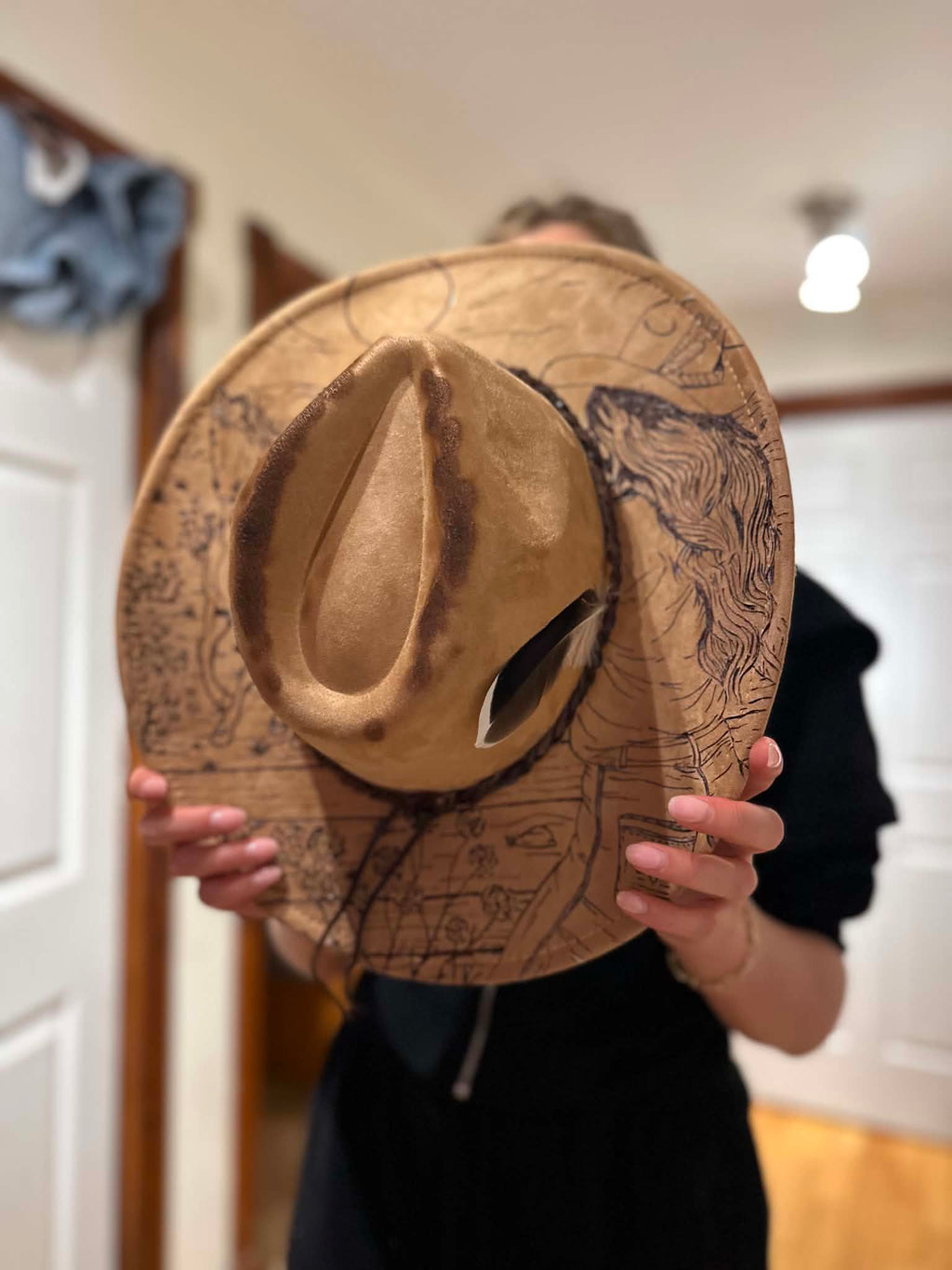 Atelier de pyrographie sur chapeau (2+ heures)